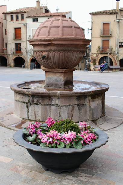 Fuente Renacentista en Prades. Fuente de agua potable