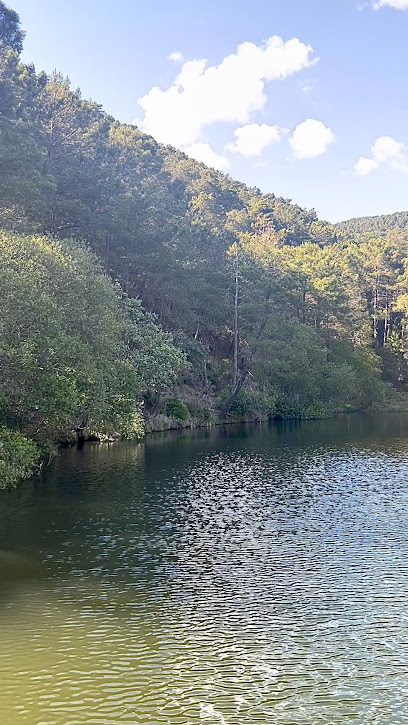 Presa Majalobos en Sotillo de la Adrada. Atracción turística