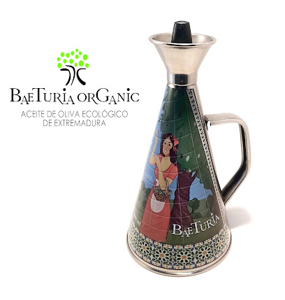 Baeturia Organic en Medina de las Torres. Empresa de embotellado de aceite de oliva