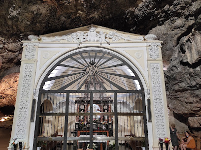 Santuario de la Cueva Santa en Altura. Iglesia católica