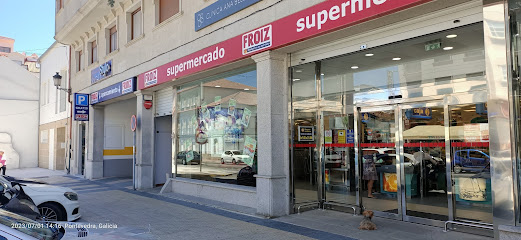 Supermercados Froiz en Caldas de Reyes. Supermercado