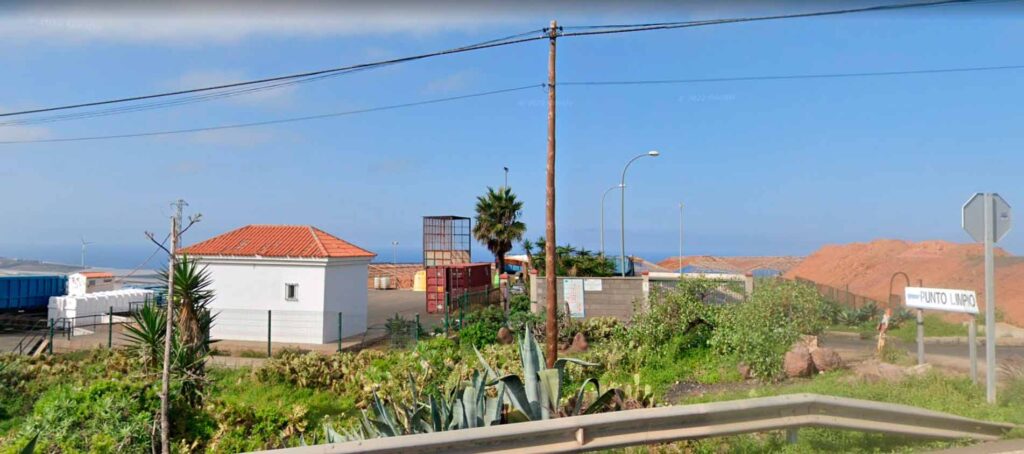 Descubre reseñas e información sobre Punto Limpio Llano Alegre. Santa María de Guía. Conoce Centros de reciclaje en Guía comprometidos con el medioambiente y la