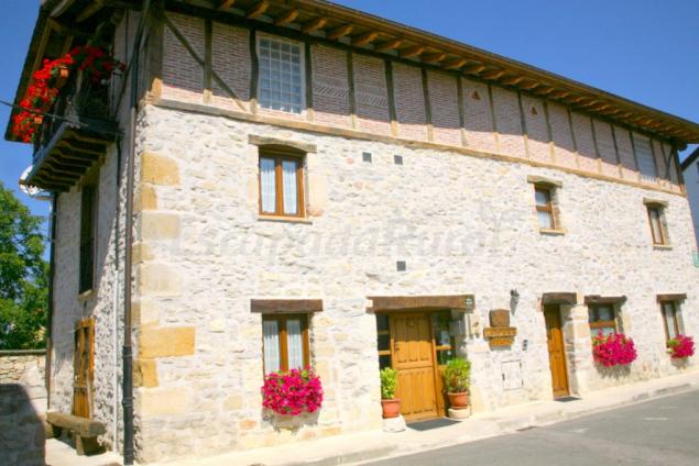 Casa Rural Zadorra Etxea Landetxea Casas rurales en Agurain