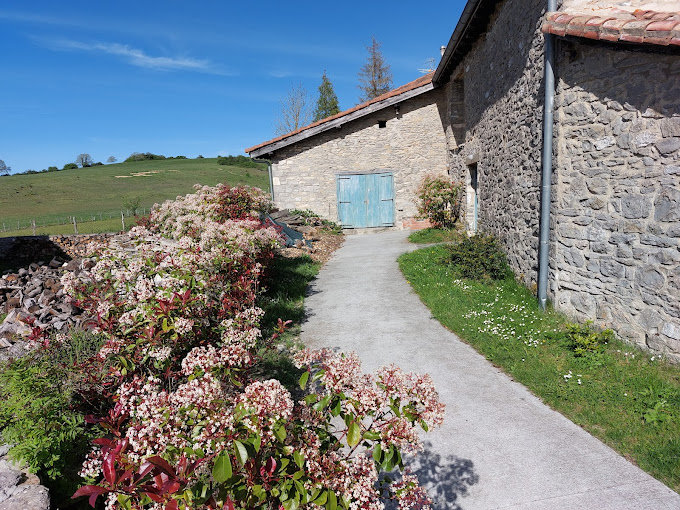 CASA RURAL ULLE GORRI Casas rurales en Untzaga-Unzá