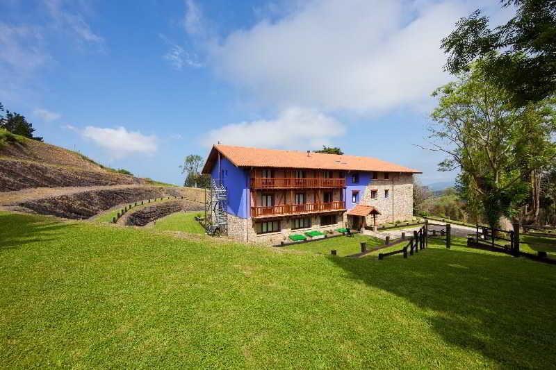 HOTEL APARTAMENTO RURAL ATXURRA Hoteles en Bermeo
