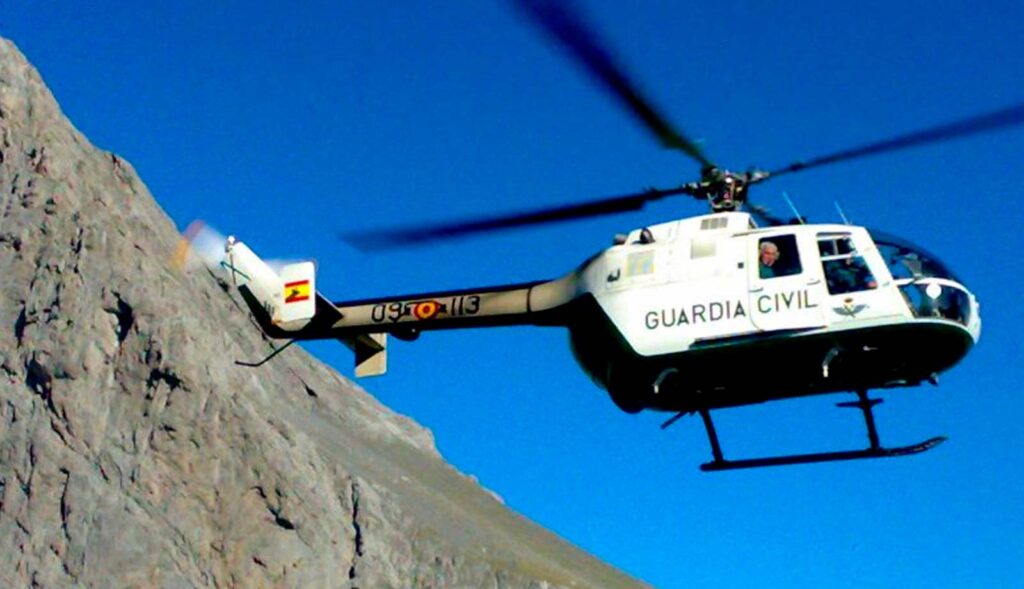 Multados hasta con 3.000 € siete moteros perseguidos por el Seprona desde un helicóptero en Granada