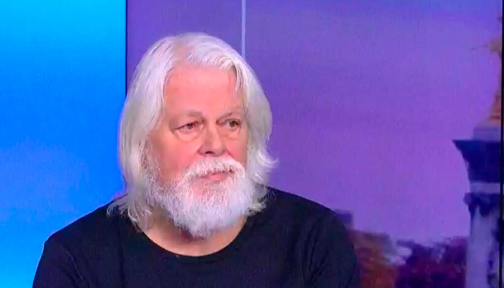 Interpol retira la alerta roja contra Paul Watson, el activista que usó una bomba fétida contra balleneros japoneses. Paul Watson, el veterano ecologista de Sea Shepherd, queda libre tras años de persecución internacional.